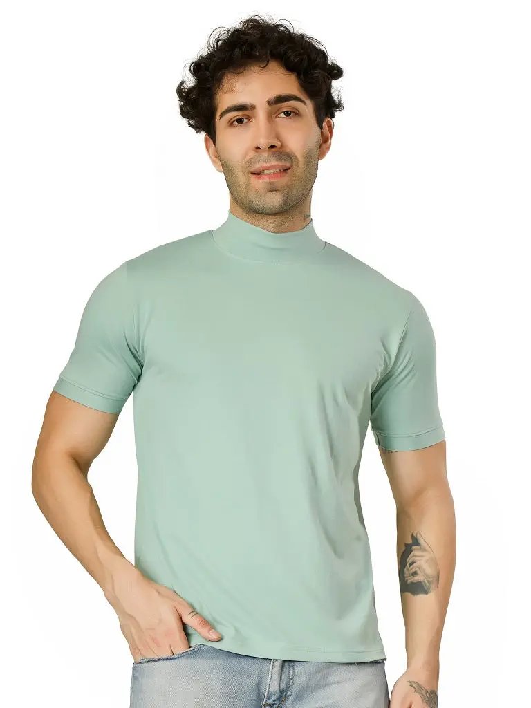 Men’s high neck t-shirt
